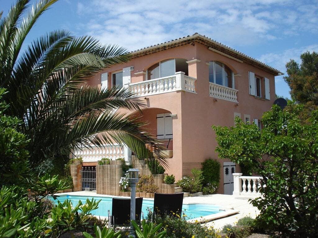 Foto 3 von 20: Ferienwohnung in Agay mit Schwimmbecken