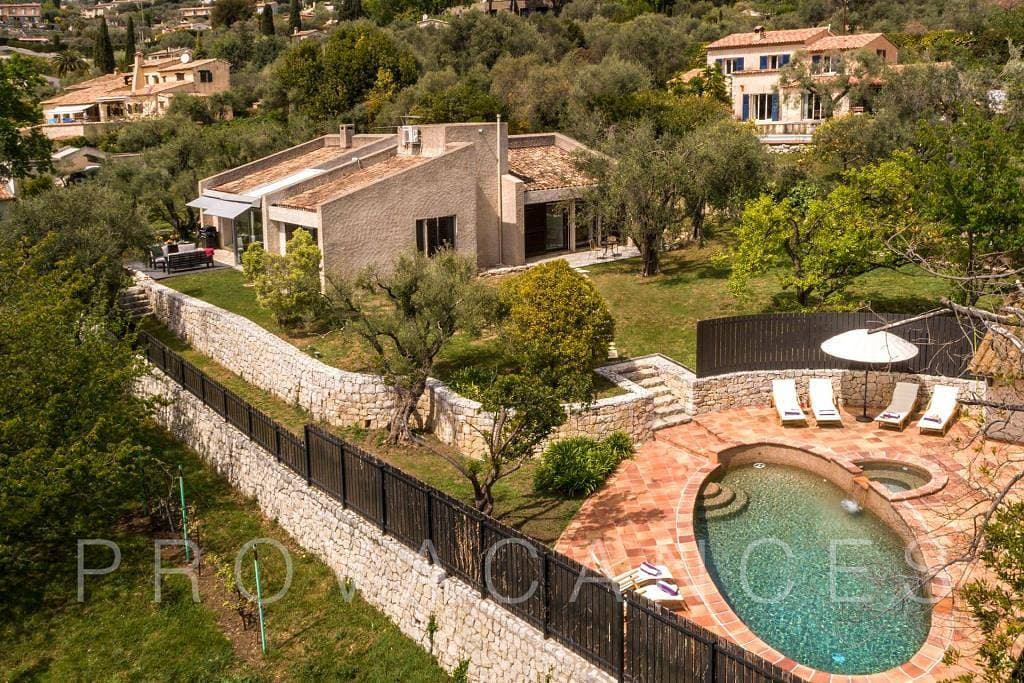 Foto 6 von 49: Schöne Architektenvilla mit Pool in Tourrettes-sur-Loup