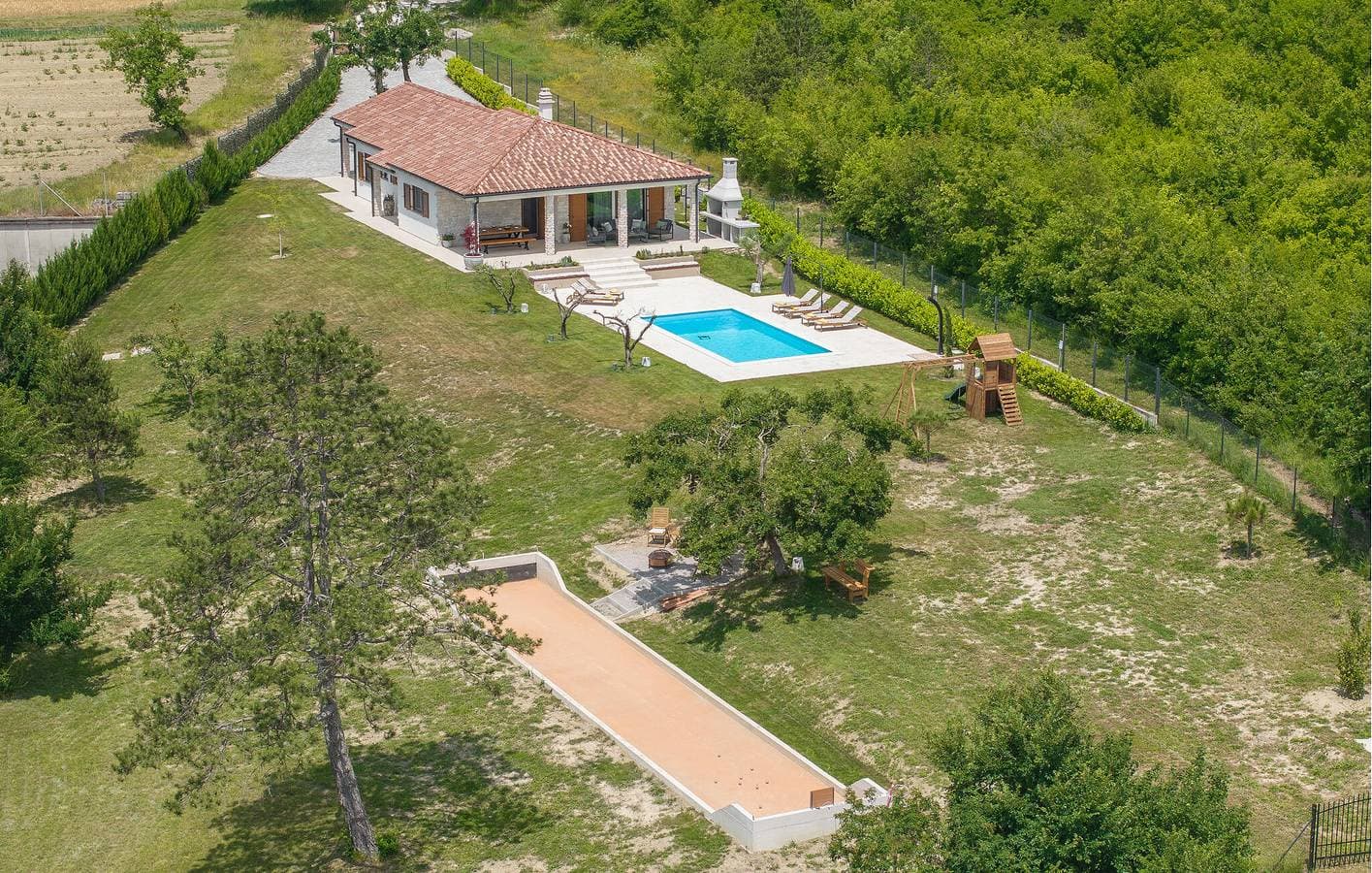 Foto 6 von 46: Reizend, 2 km von Buzet entfernt: Geräumige Ferienwohnung mit Pool und moderner Ausstattung