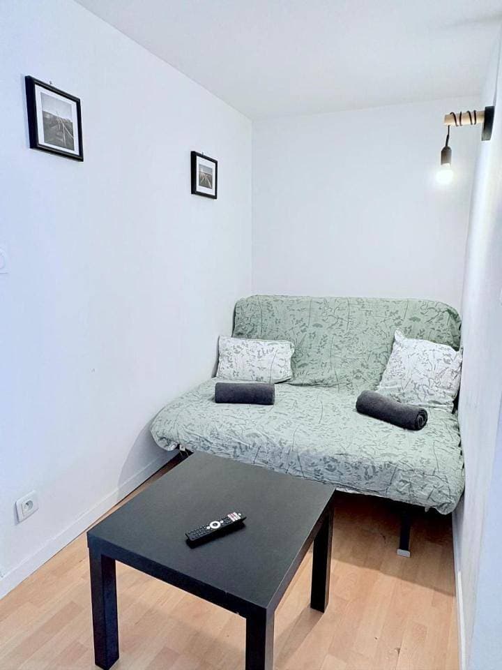 Foto 12 von 19: Two-Bedroom Apartment