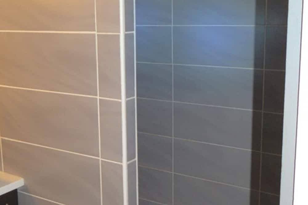 Foto 6 von 21: Charmantes 3 chambres: piscine, tennis, terrasse et jardin - Proche plage