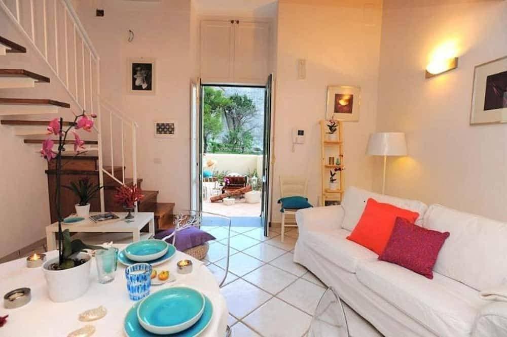 Foto 6 von 30: Gorgeous Loft Apartments  with Pool in Amalfi Town by Amalfivacation.It