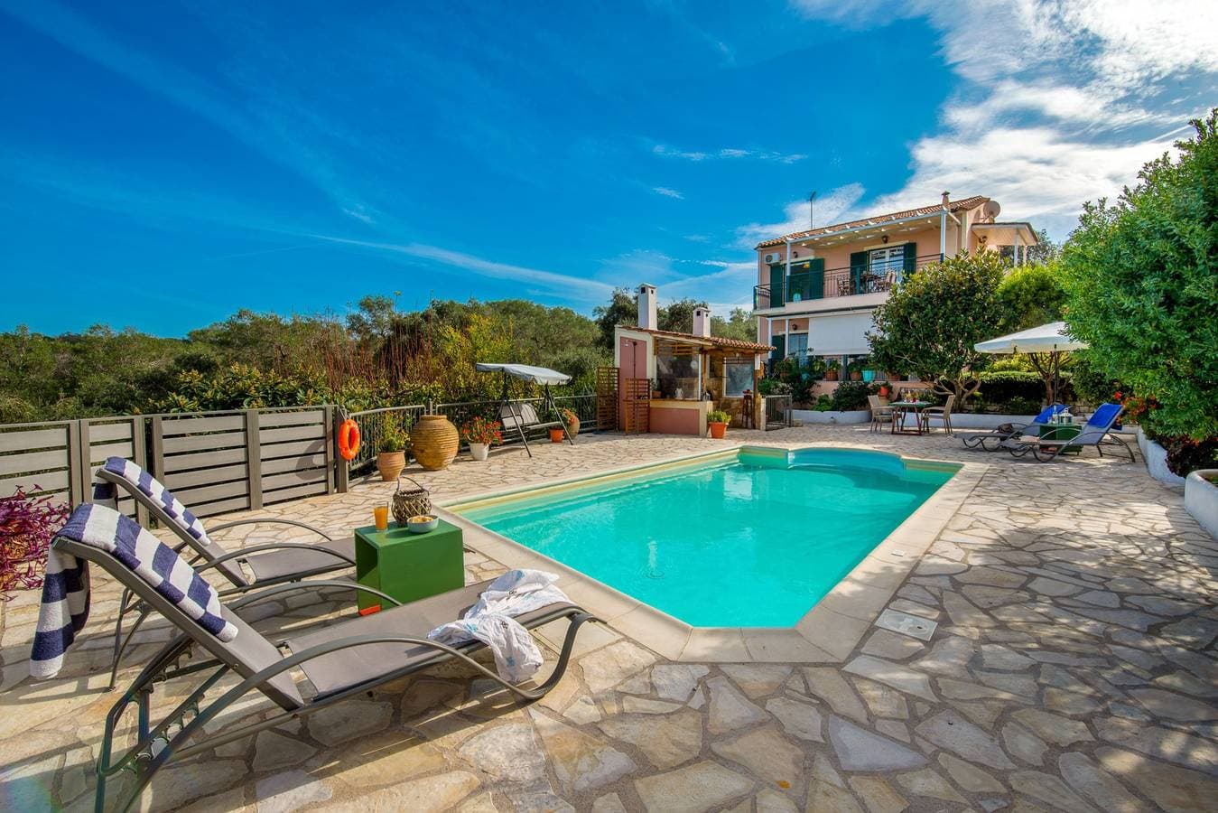 Villa Yiotta 1