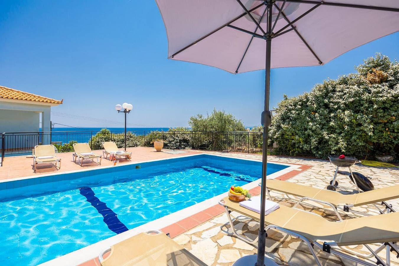 Foto 4 von 34: Villa für 6 Personen mit Balkon