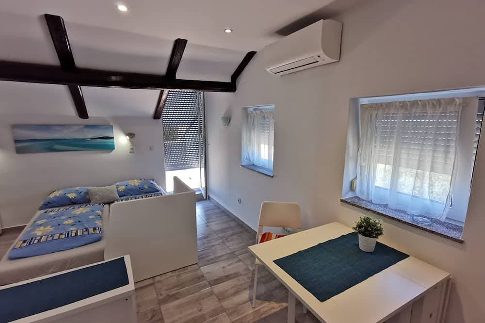 Foto 2 von 6: Modern eingerichte Studiowohnung