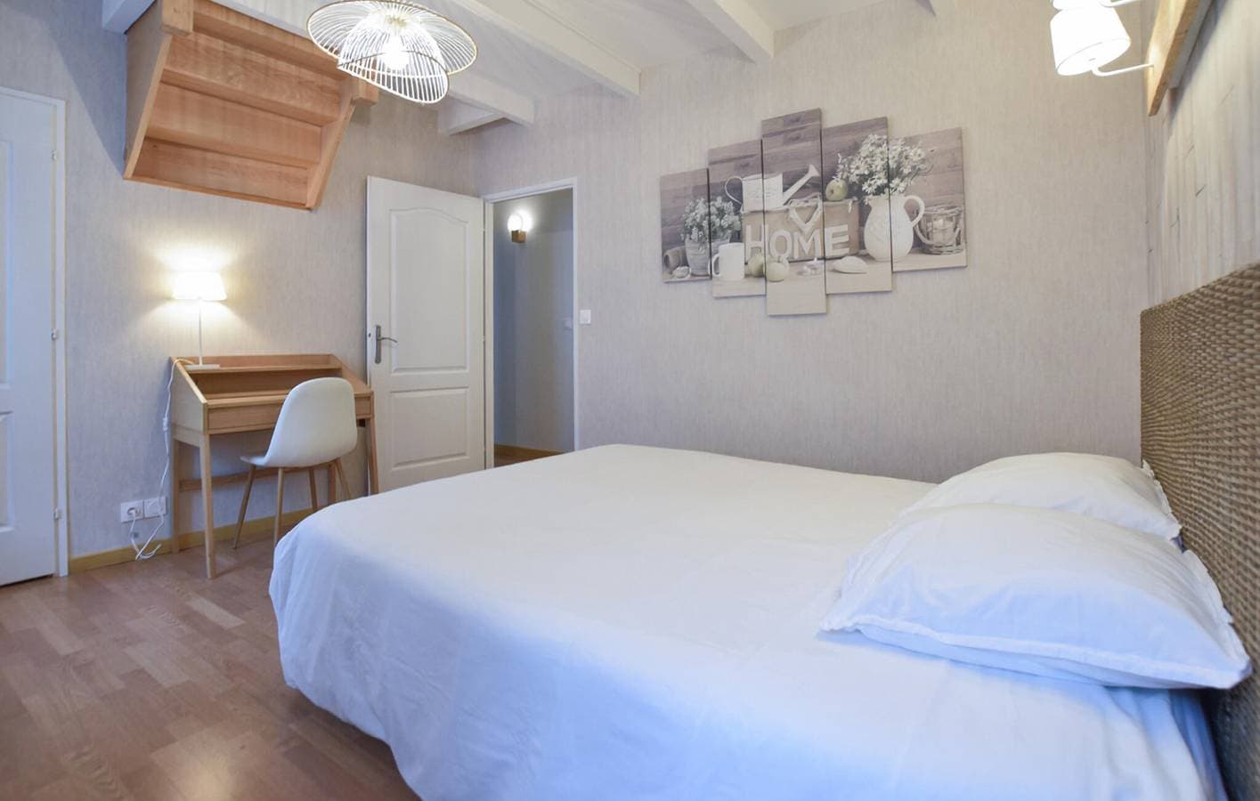 Foto 10 von 24: Gemütliche Wohnung – WLAN, TV, Küche, Parkplatz – in Strand- und Restaurantnähe