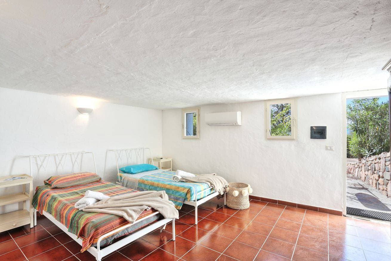 Foto 8 von 17: Ferienhaus für 9 Personen mit Balkon/Terrasse