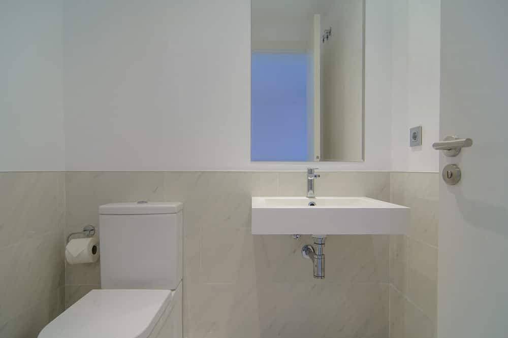 Foto 10 von 30: Luxus-Design-Apartment 3 Schlafzimmer, Terrasse & Pool nahe Strand