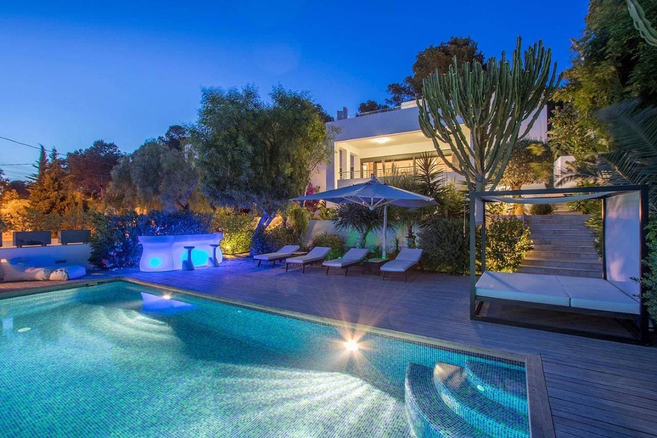 Luxury Villa with Outdoor Bar, Ibiza Villa 1027 1