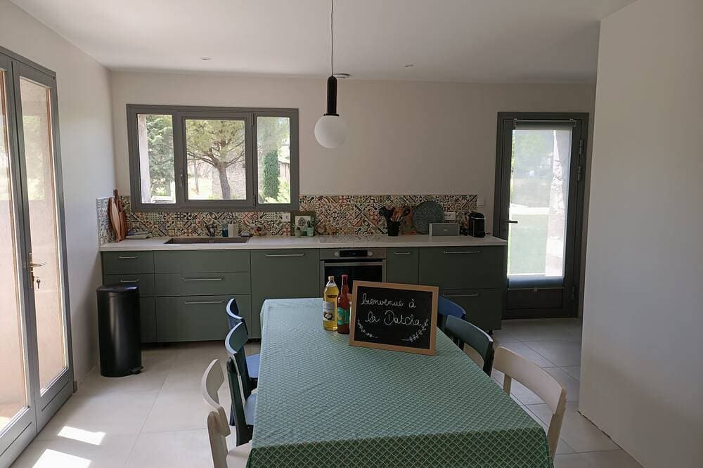 Foto 9 von 12: Maison de Famille Dans Village Vigneron du sud Ardèche