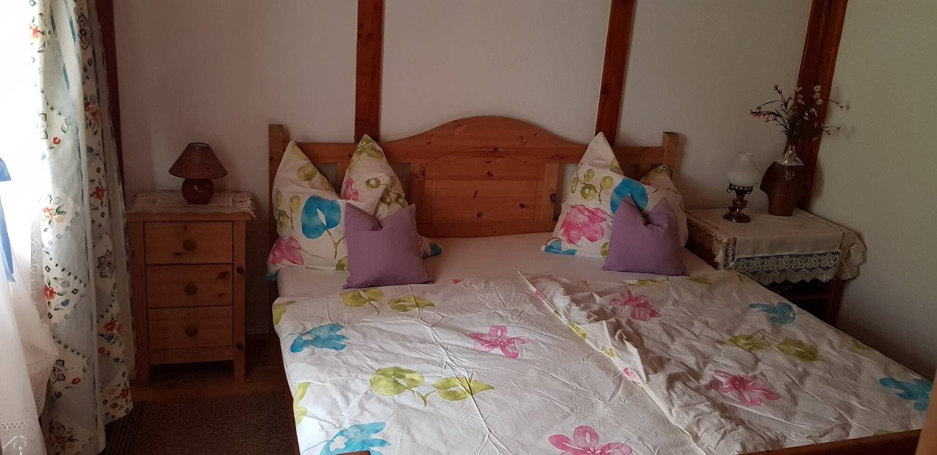 Foto 7 von 14: Bungalow 'Urgemütliches Am See' mit privater Terrasse und privatem Garten
