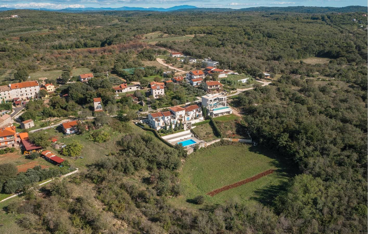 Foto 5 von 46: Gemütlich, 2 km von Buje entfernt: Pool, WLAN und Parkplätze in einem geräumigen Apartment