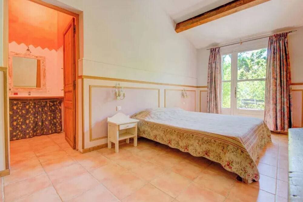 Foto 2 von 21: Cézanne - Comfort, space and relaxation for families and friends, park view