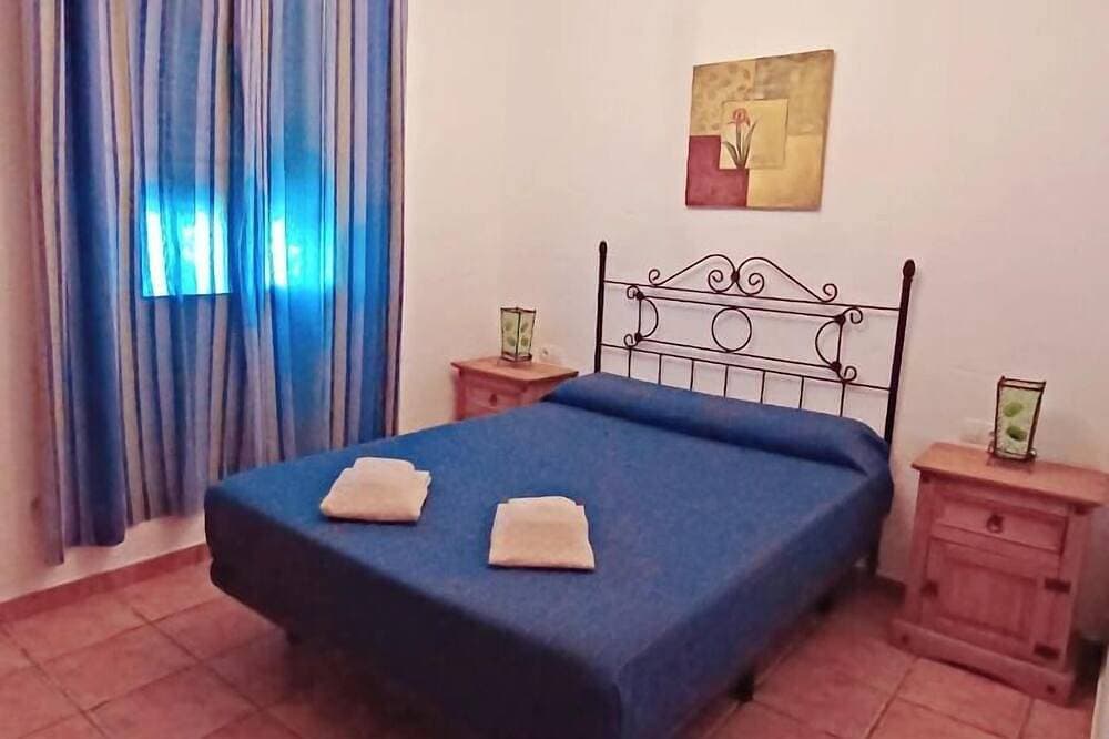 Foto 7 von 30: Bauernhaus mit WiFi, Pool, Terrasse, Meer- und Bergblick Cr / Ma / 00776