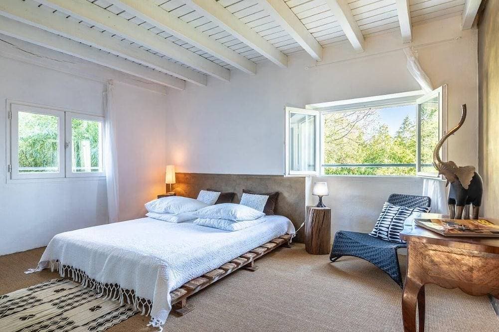 Foto 4 von 28: Le Chai: Between sea and mountains, spacious gîte with private pool.