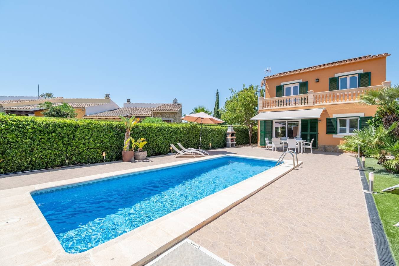 Villas2meet La Siesta 1