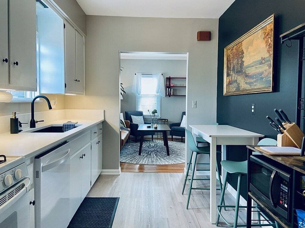 Foto 11 von 27: Little Yellow House in Ferndale! Quiet, Cozy 3Br