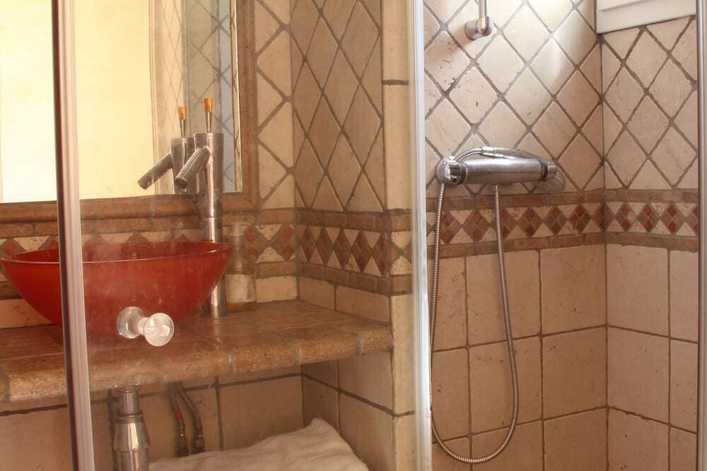 Foto 10 von 25: Schönes großes Einfamilienhaus mit Pool in der Ardèche