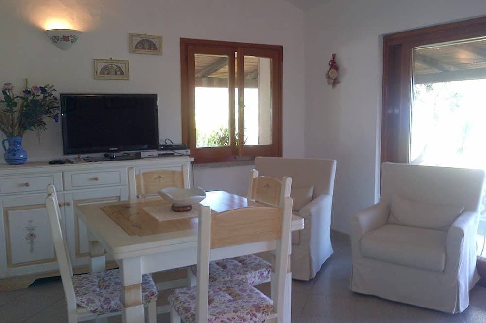 Foto 13 von 30: Haus 80 m vom Strand entfernt, mit Garten und Terrasse mit Panoramablick auf das Meer