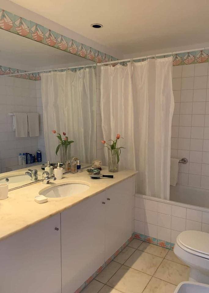 Foto 10 von 14: Two-Bedroom Apartment