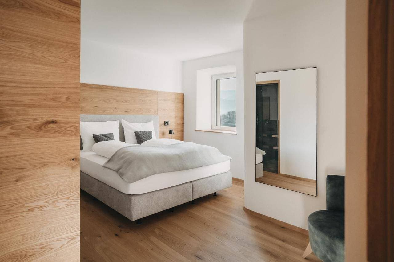 Foto 9 von 18: One-Bedroom Apartment with Balcony and Mountain View