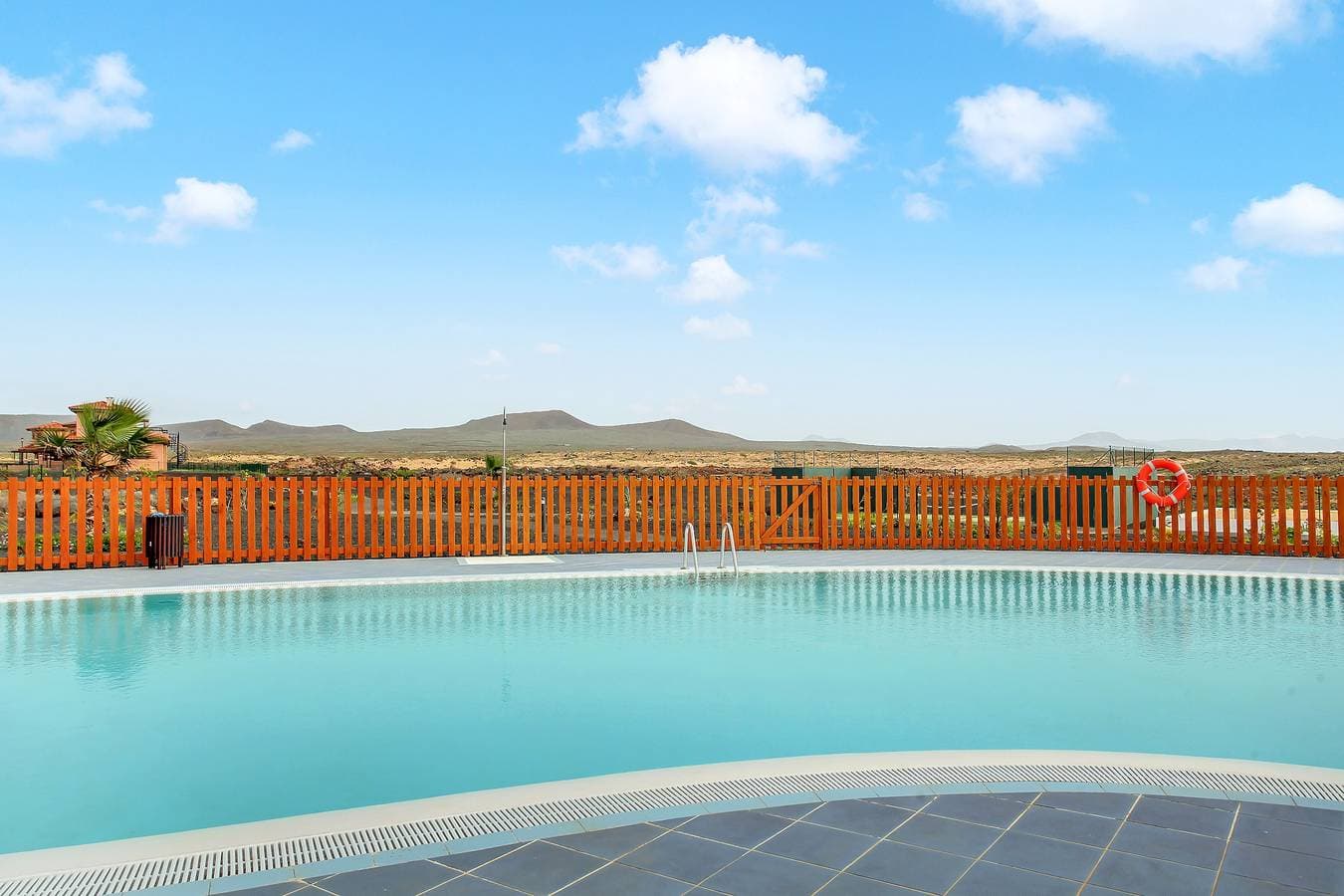 Foto 3 von 31: Ferienhaus 'Casa Vicente Majanicho' mit Gemeinschaftspool, privater Terrasse und WLAN