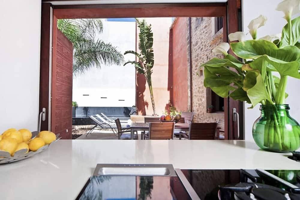Foto 5 von 30: Exquisites Ferienhaus mit Pool und Sonnenterrasse, in der Altstadt von Alcudia
