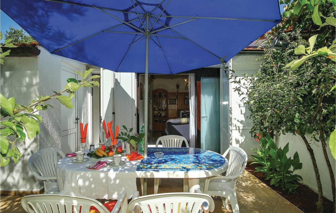 Foto 7 von 32: Charmante Ferienwohnung mit Terrasse, Klimaanlage und Parkplatz in der Nähe eines FKK-Strandes