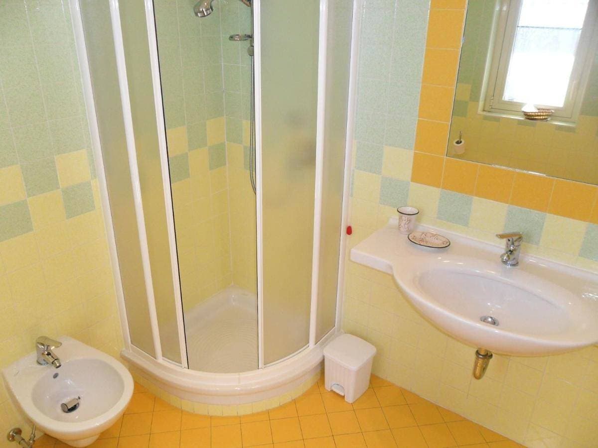 Foto 3 von 13: Double or Twin Room with Partial Lake View