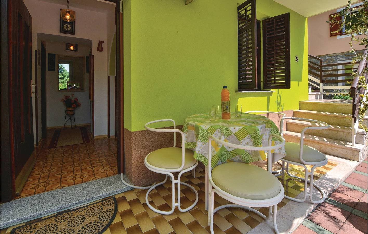 Foto 6 von 15: Ferienwohnung für 4 Personen mit Terrasse