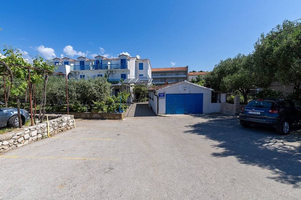 Foto 6 von 15: Studio Appartement mit Balkon Sucuraj, Hvar
