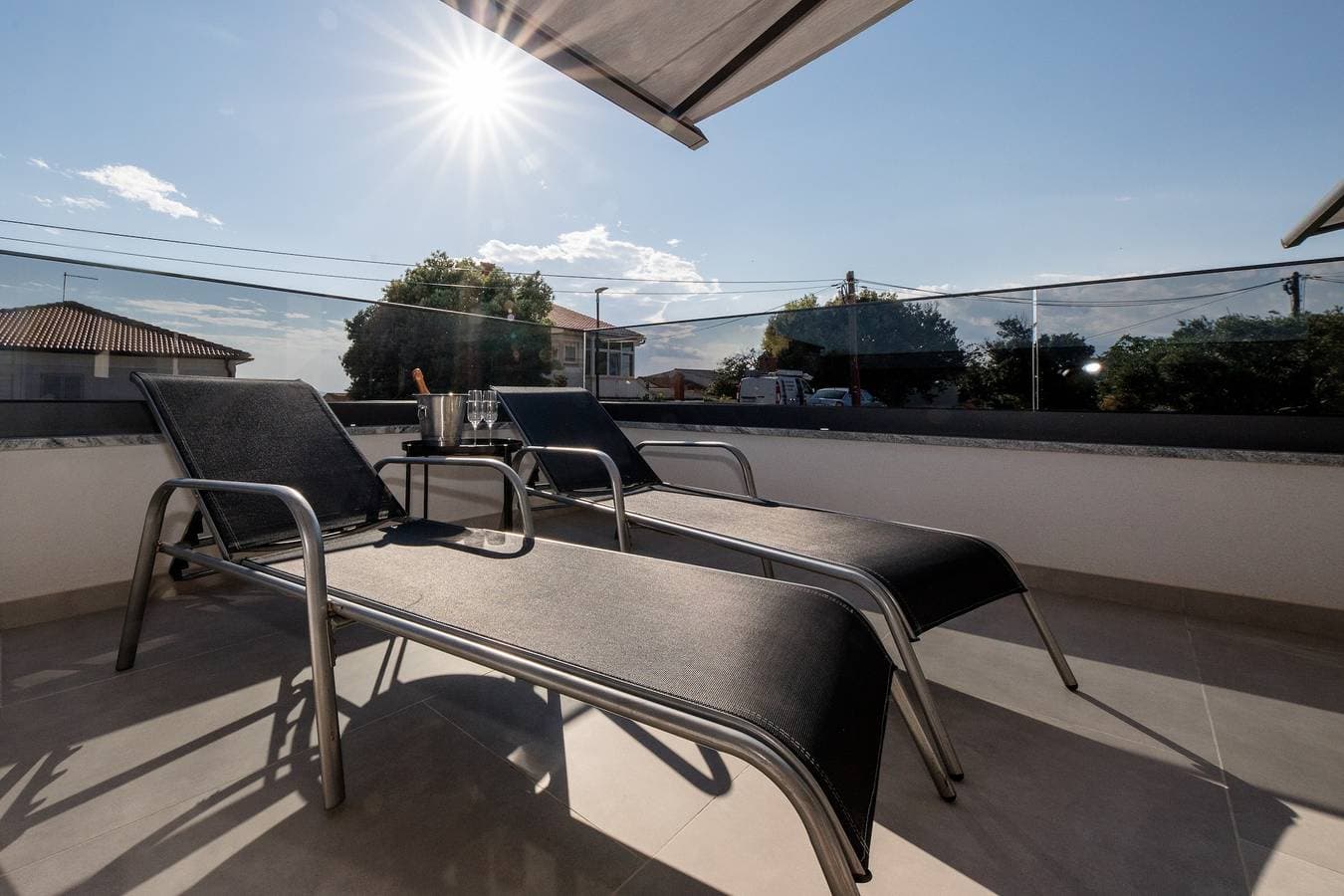 1-Zimmer-Ferienwohnung mit Terrasse Banjol, Rab -b 1
