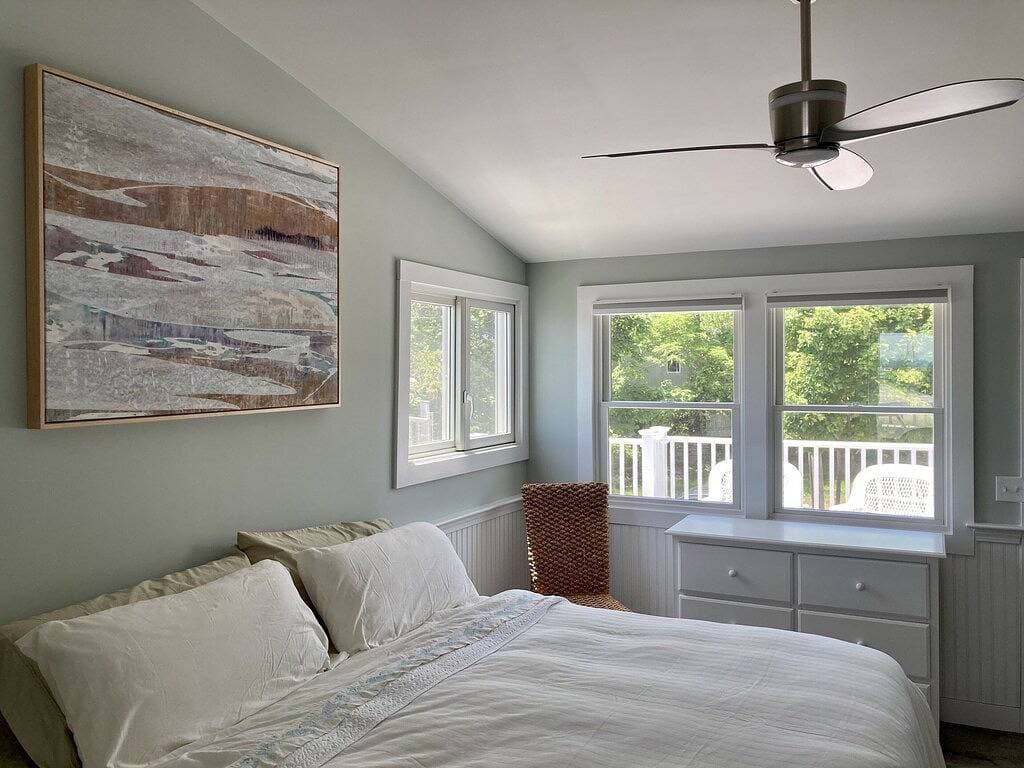 Foto 7 von 17: Ogunquit ocean front 1Br/1Ba with deck,  short walk to beach + center of town