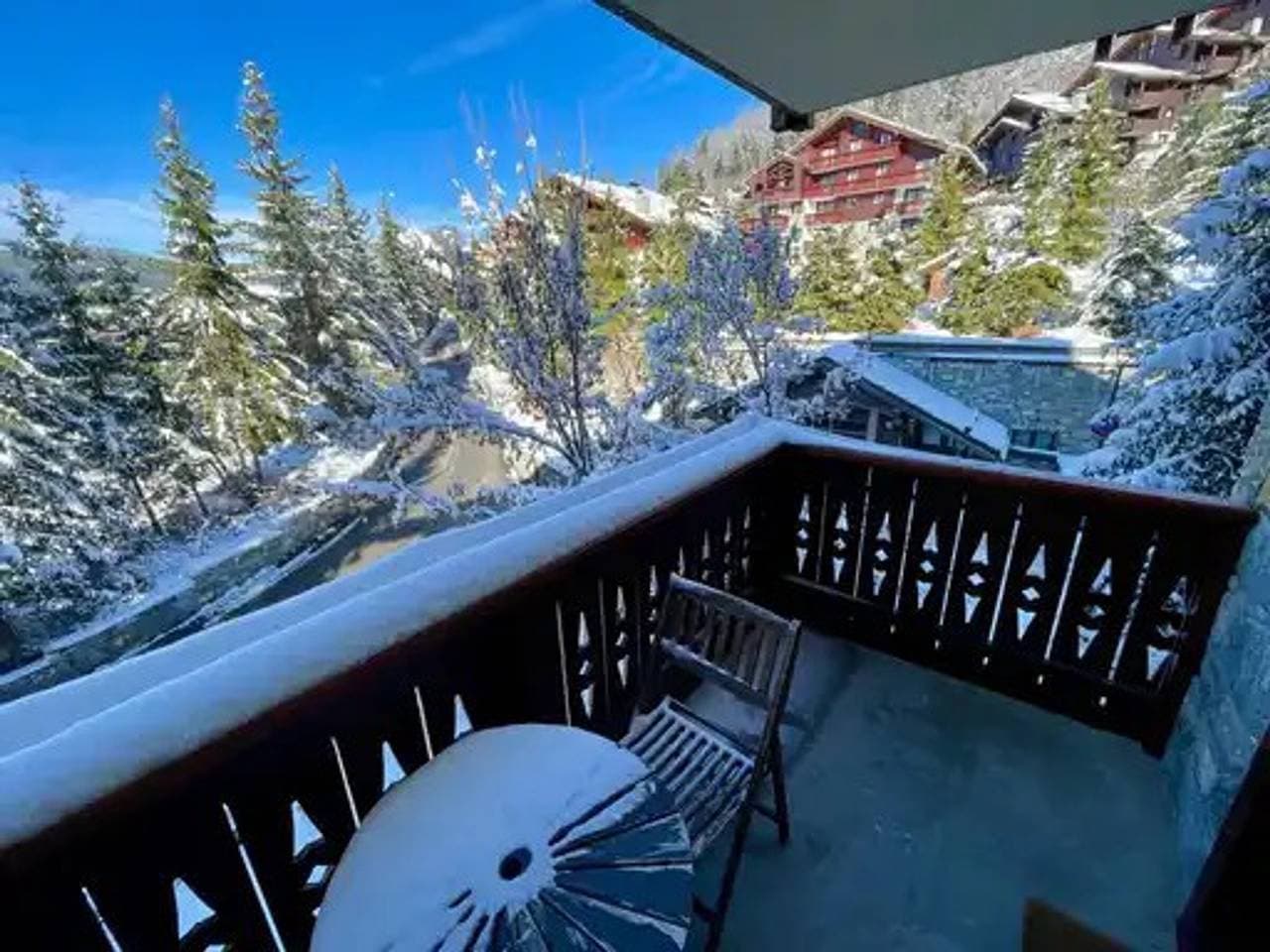 Foto 8 von 12: Apartment in Méribel 4 P., Pool, Ski in/Ski out