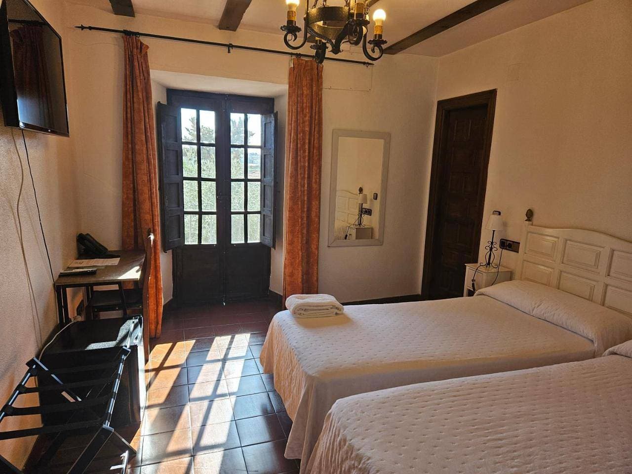Foto 9 von 17: Double or Twin Room