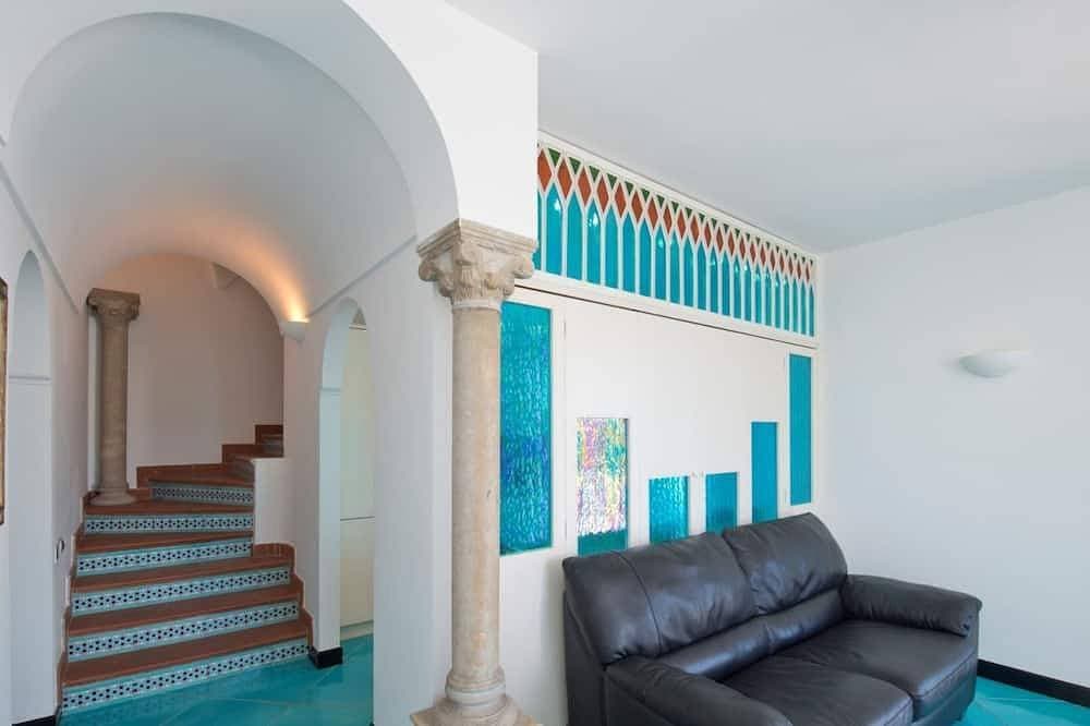 Foto 12 von 30: Tolle Aussicht der Villa, privater Pool und einfacher Zugang zum Garten, 1 km. von Ravello, Parkplatz