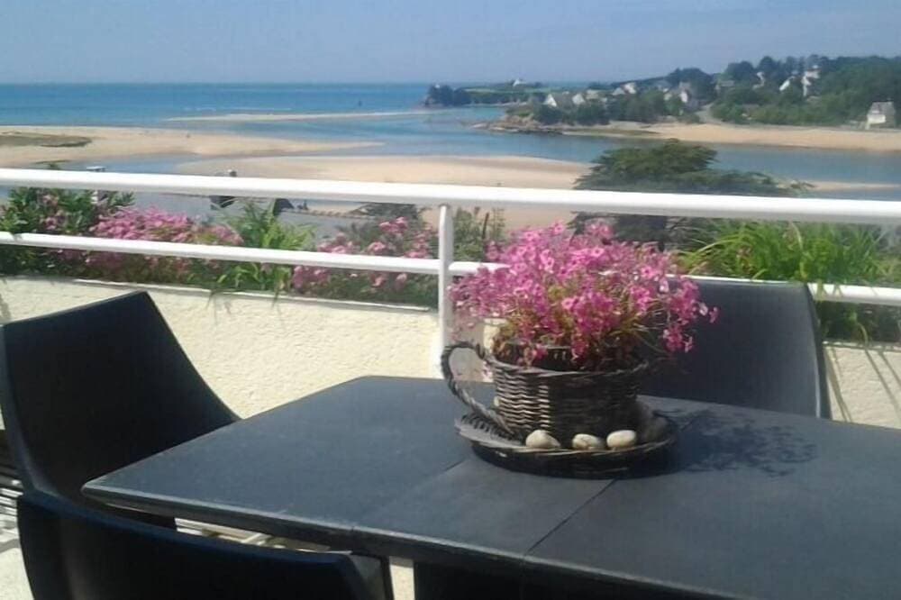 Der Strand als Horizont mit dieser T3 Ferienwohnung mit Sonnenterrasse 1