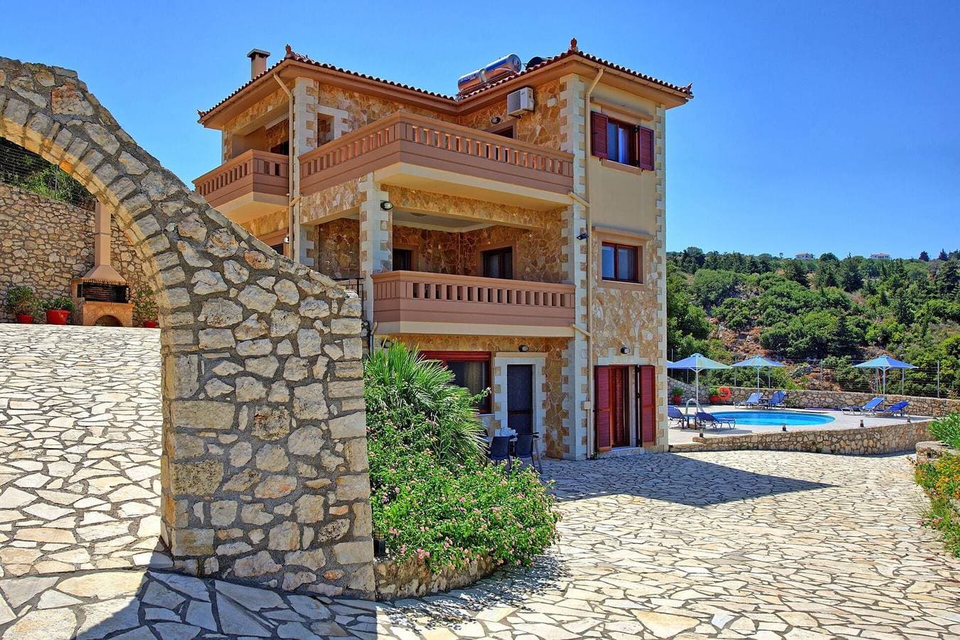 Foto 13 von 57: Villa für 16 Personen mit Pool