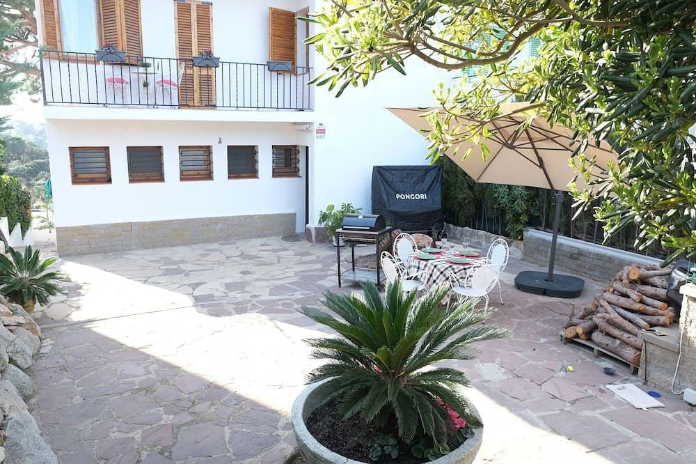 Amazing and Spacious house in Cala Canyelles. 1