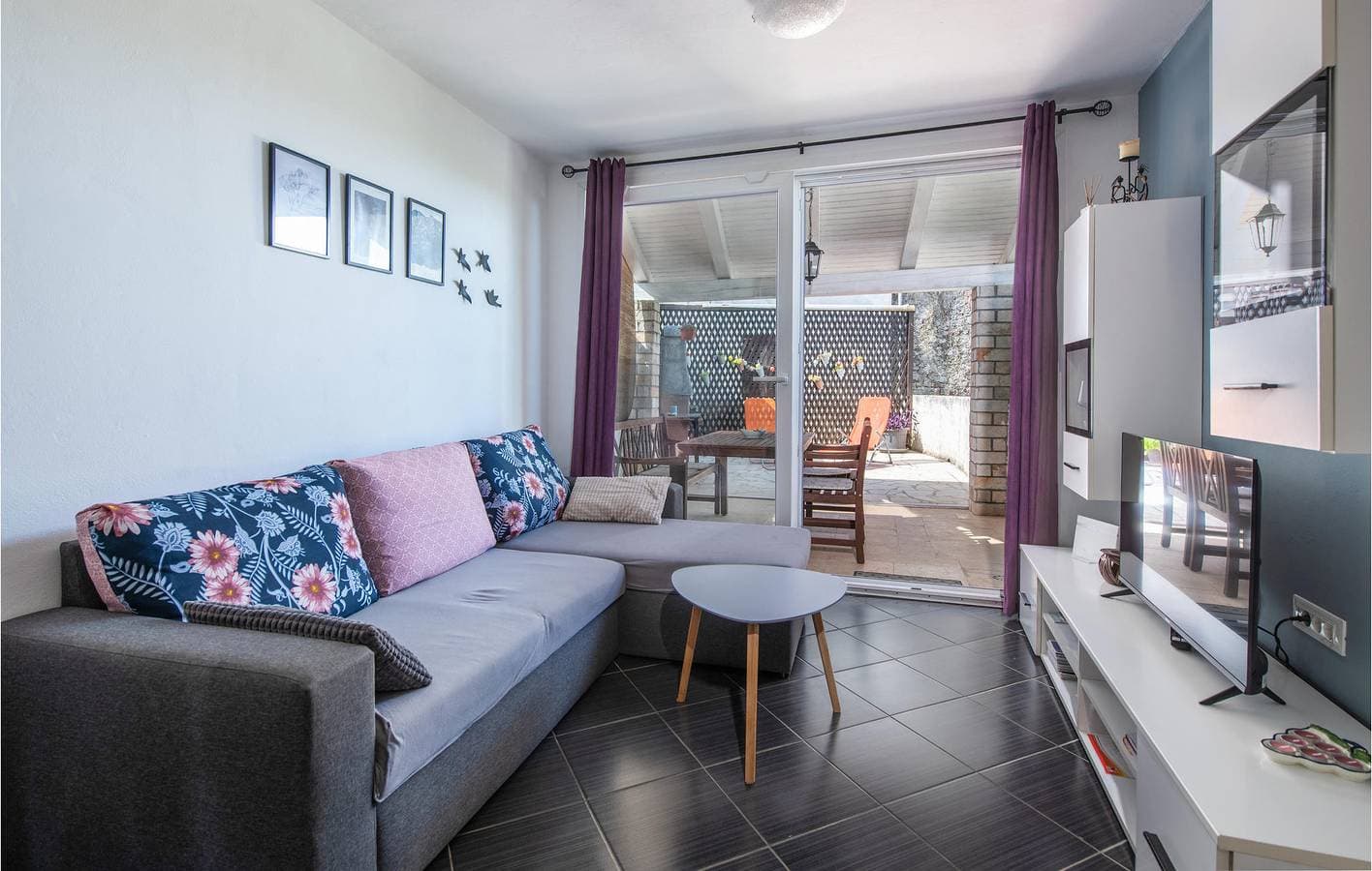 Foto 3 von 15: Gemütliche Ferienwohnung mit Terrasse, WLAN und Parkplatz in der Nähe eines Restaurants