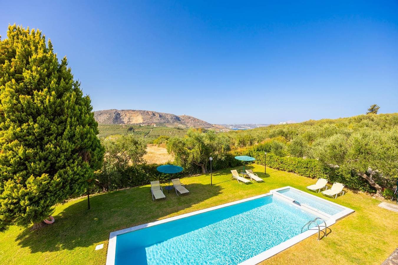 Foto 4 von 33: Villa für 6 Personen mit Garten