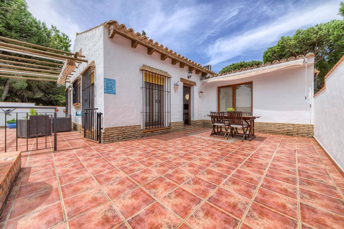Foto 7 von 18: Casa Los Pinos Torre Atalaya - Andalusisches Cortijo mit viel Komfort und eingezäuntem Pool