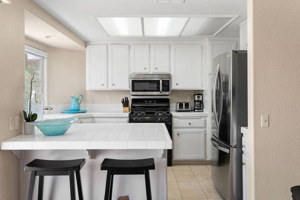 Foto 10 von 49: Spacious Retreat | Newly Remodeled Pool & Spa | Mountain Views | Perfect for Family Getaways