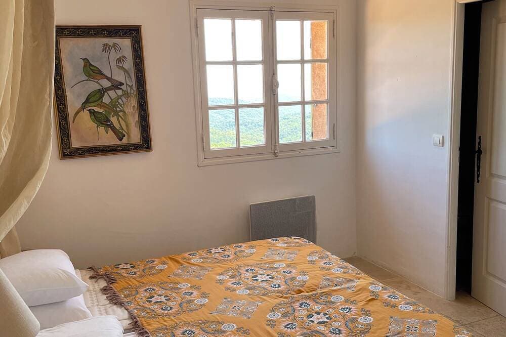 Foto 3 von 28: Renoviertes Dorfhaus am Hang gelegen mit Privatpool & toller Aussicht