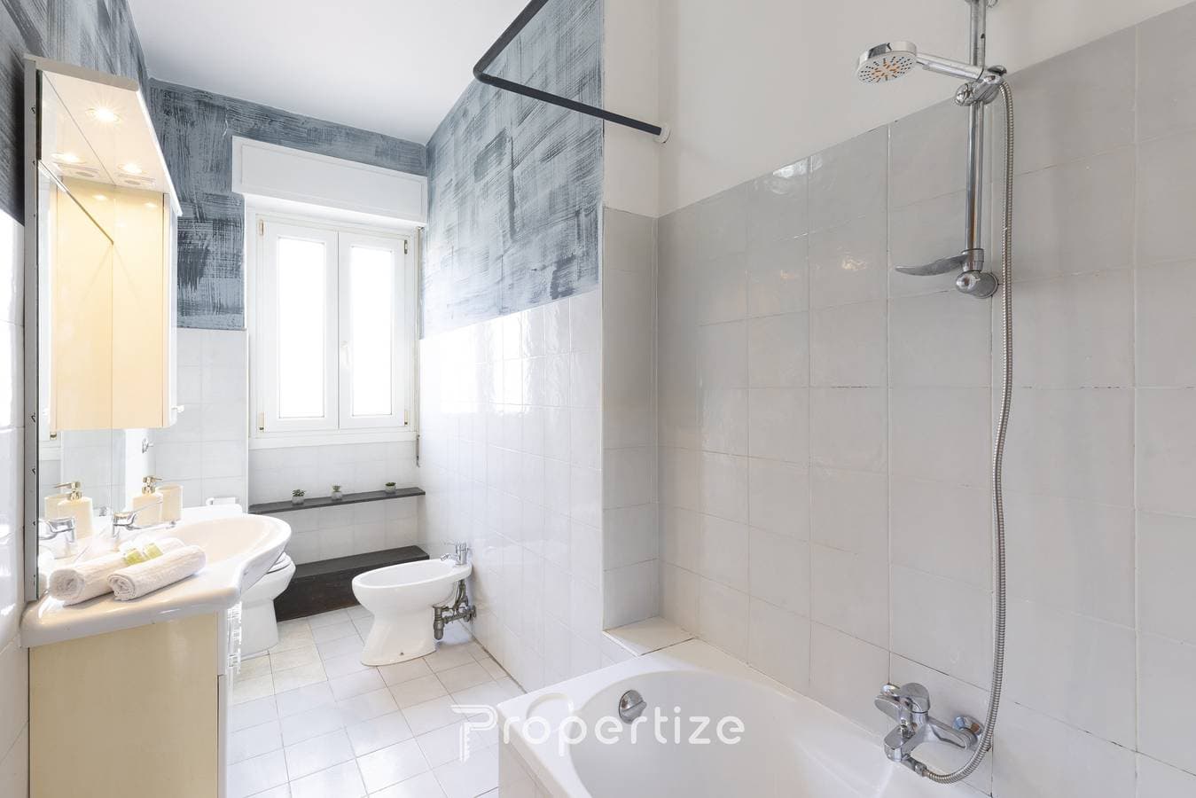 Foto 7 von 40: 3Br Family Apartment by Propertize