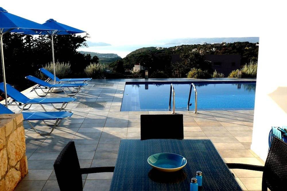 Foto 13 von 30: Schöne Villa für 1 bis 4 Personen, Meer- und Bergblick, privater Pool