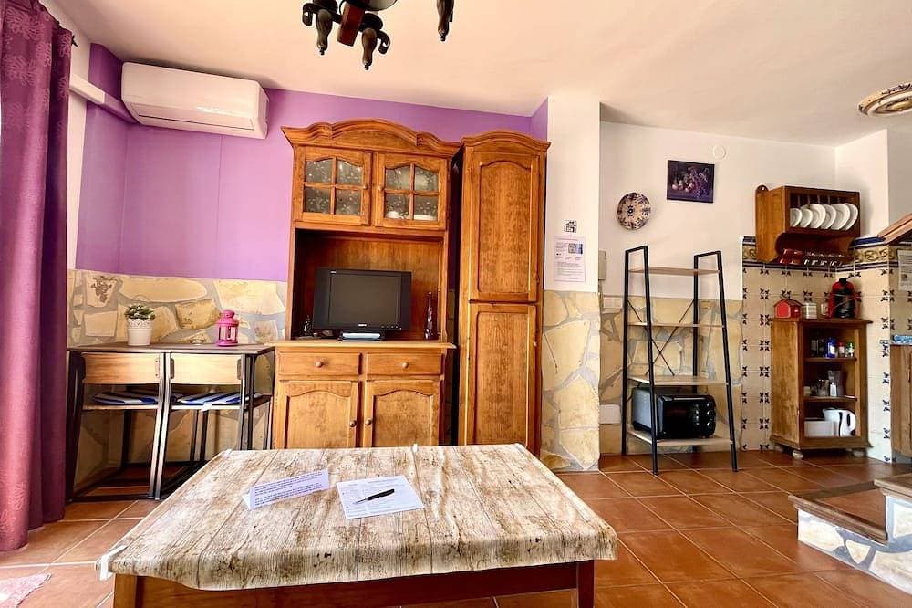 Foto 12 von 30: Geniessen Sie Die Sonne Und Den Herrlichen Blick Von Der Terrasse<br><br>Wohnung Axarquía 1-3