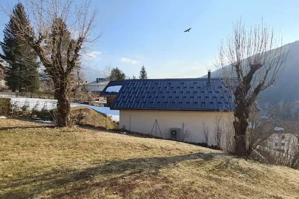 Foto 4 von 12: Cozy Nest in the Heart of Villard-de-Lans, Sleeps 4 Garden and Parking Lot; Departure at 3:00 p.m.