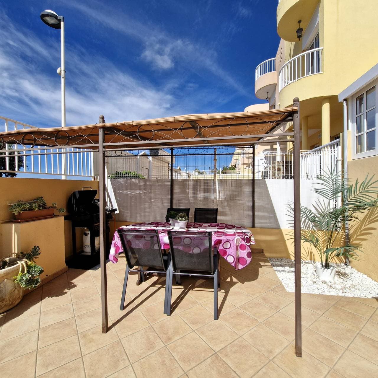 Foto 7 von 41: Reihenhaus 10 Min vom Strand mit Meerblick und fibre W-Lan gratis