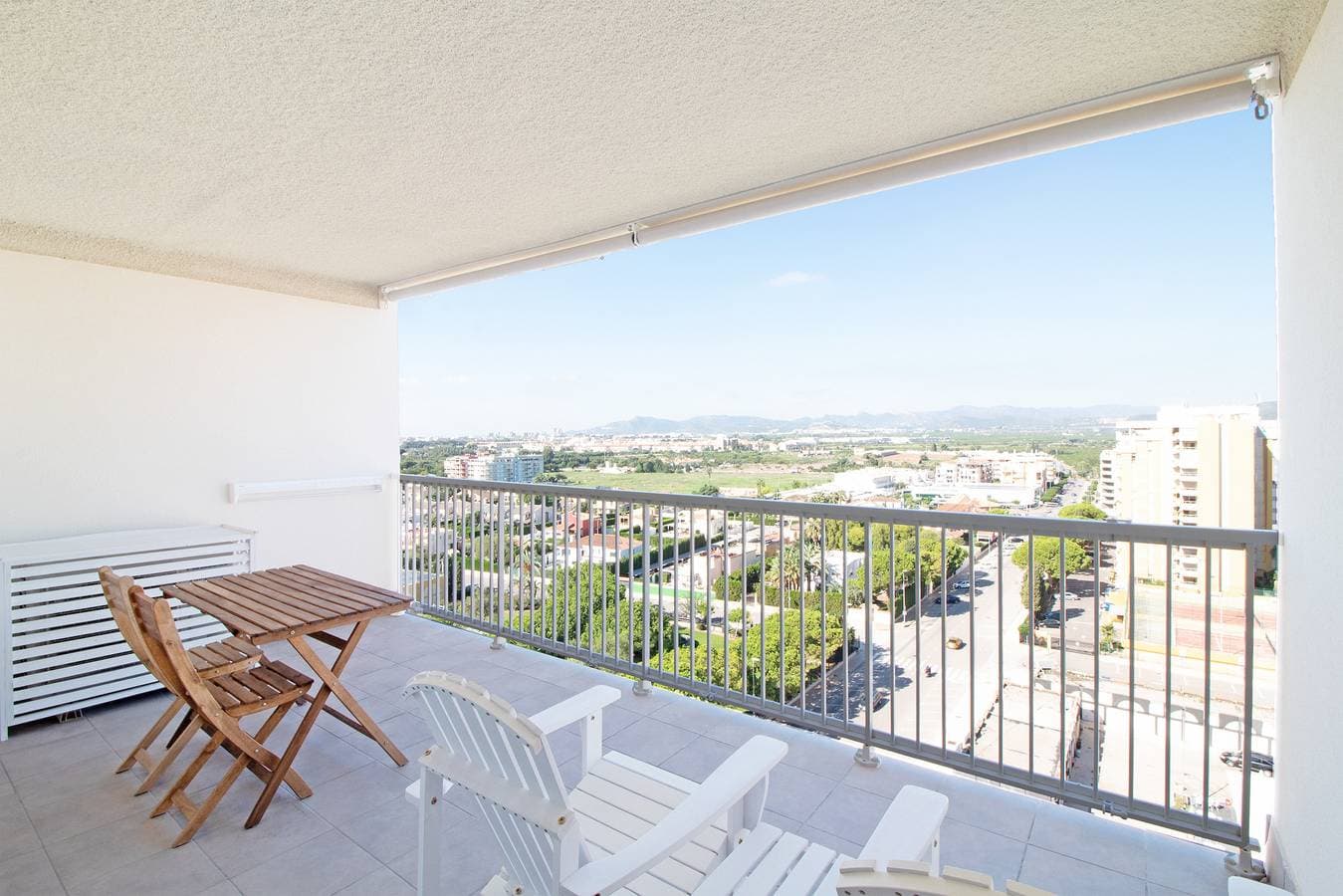 Proprietà globali: Appartamento moderno con piscina a Canet Beach 1
